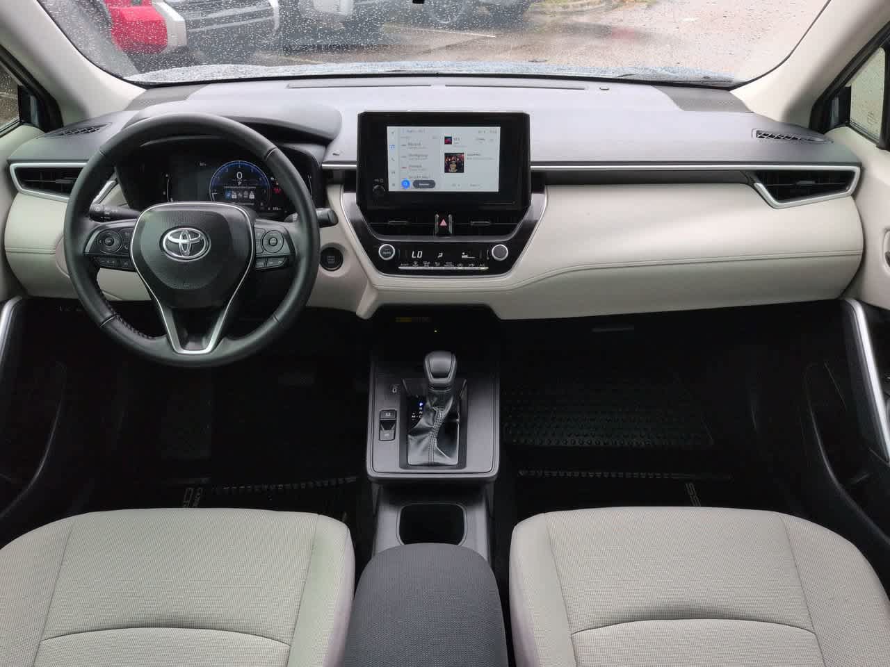 Certified 2026 Toyota Corolla Cross LE FWD image 14