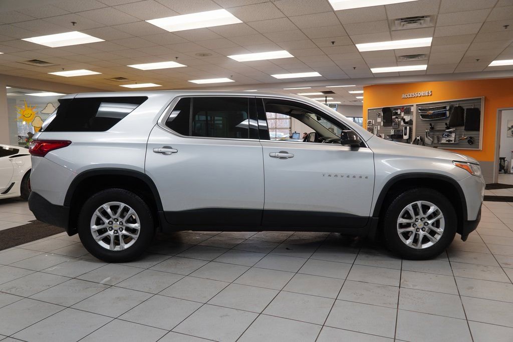 Used 2018 Chevrolet Traverse LS FWD image 17