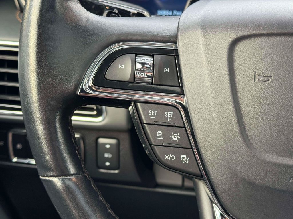 Used 2024 Lincoln Navigator Black Label AWD/4WD image 24