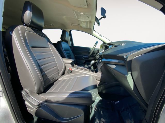Used 2019 Ford Escape SEL image 15