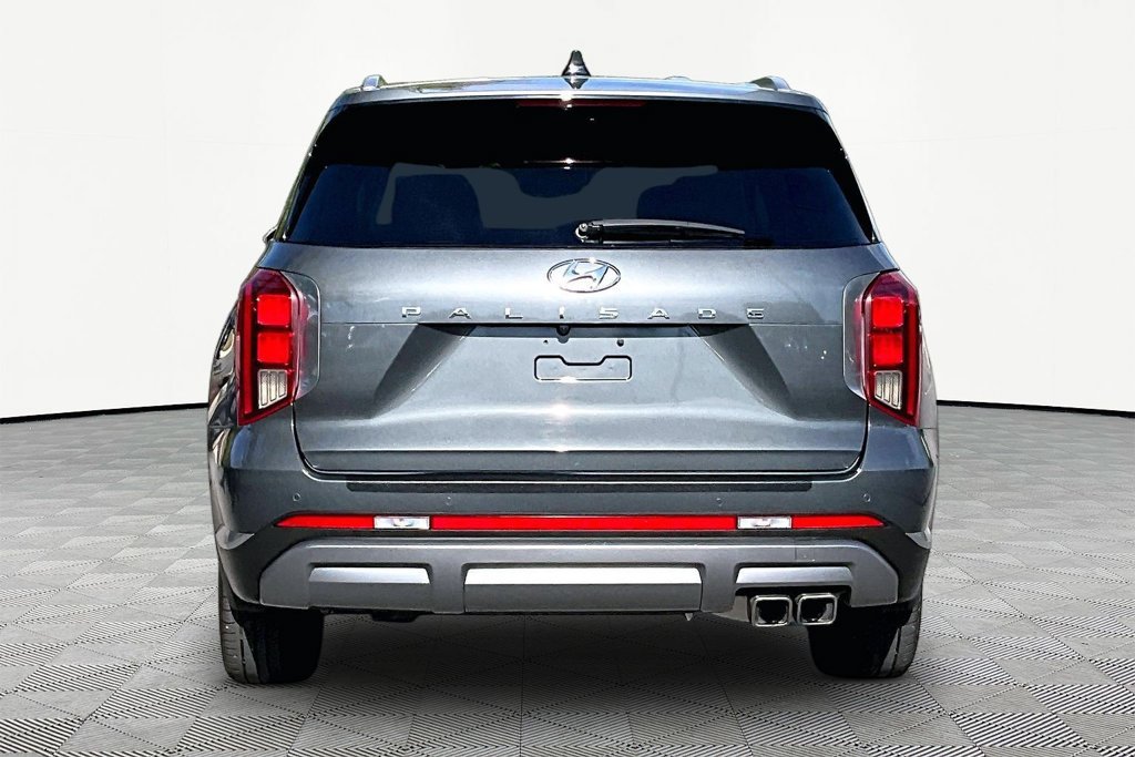 Used 2024 Hyundai Palisade Limited AWD/4WD image 7