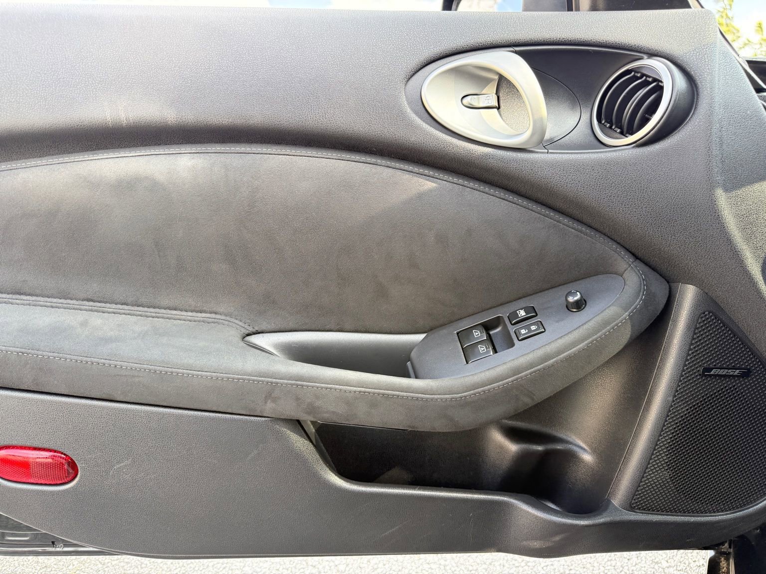 Used 2014 Nissan 370Z Touring w/ Sport Package image 36