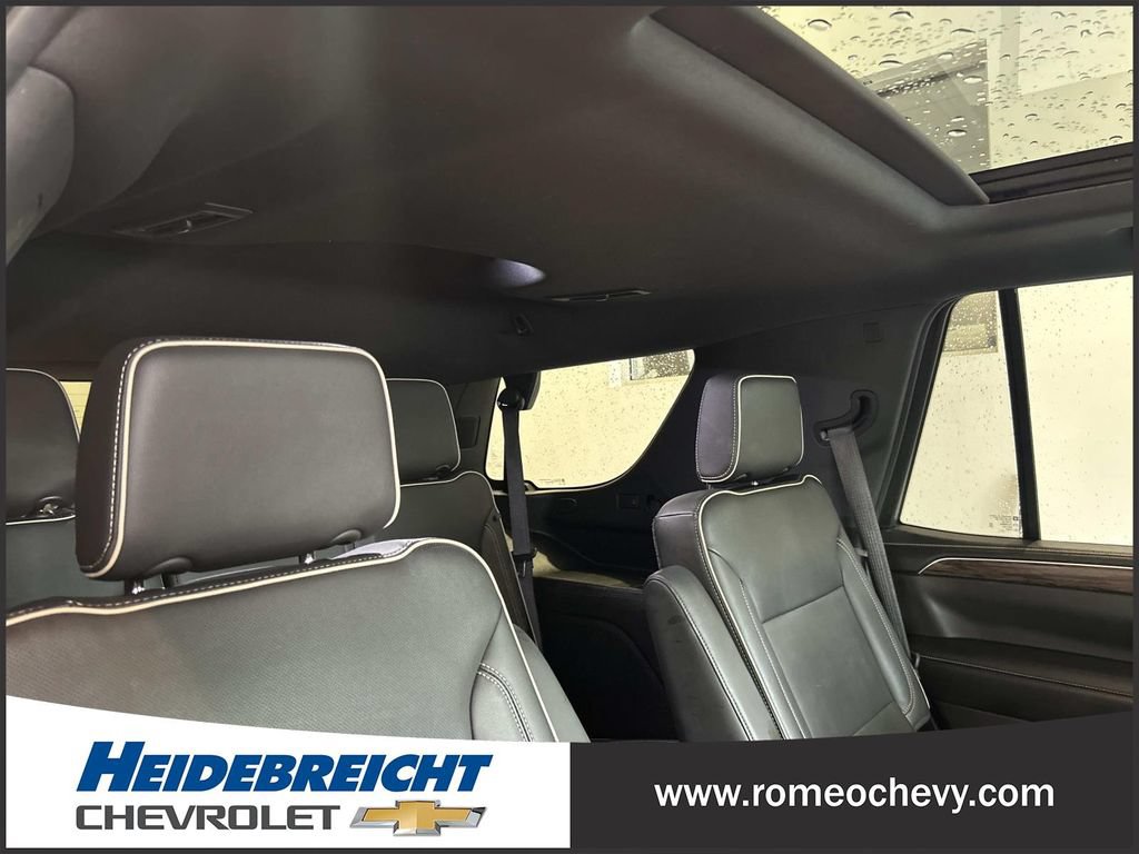 Used 2021 Chevrolet Tahoe Premier w/ Premium Package AWD/4WD image 34