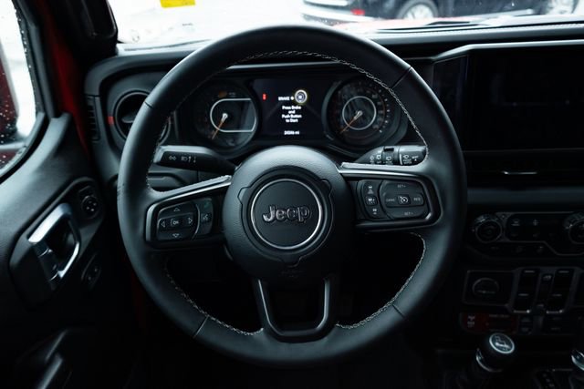 Used 2025 Jeep Wrangler Unlimited Rubicon w/ Convenience Group image 28