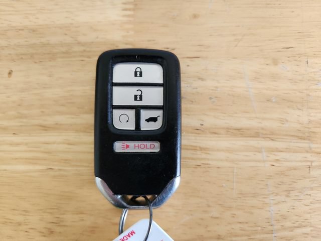 Used 2018 Honda Pilot Touring image 9