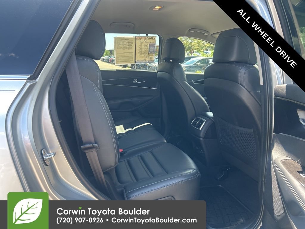 Used 2017 Kia Sorento EX AWD/4WD image 16