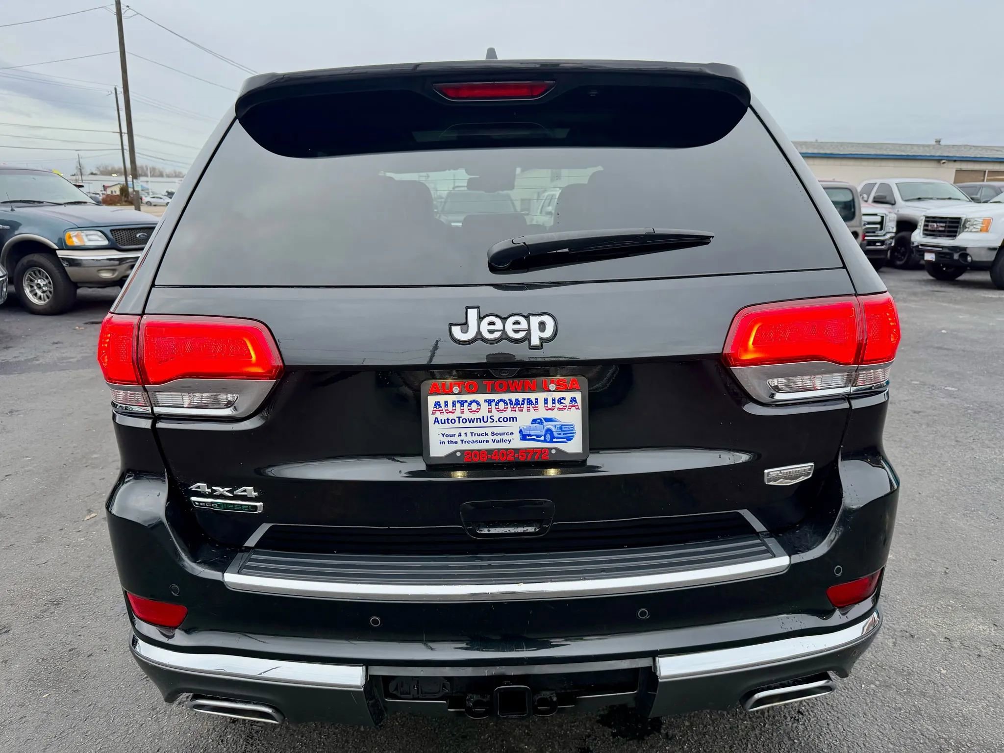 Used 2016 Jeep Grand Cherokee Summit image 4