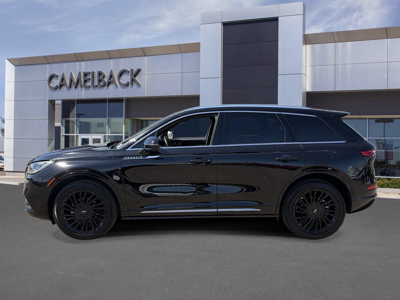 Used 2021 Lincoln Corsair Reserve FWD image 3