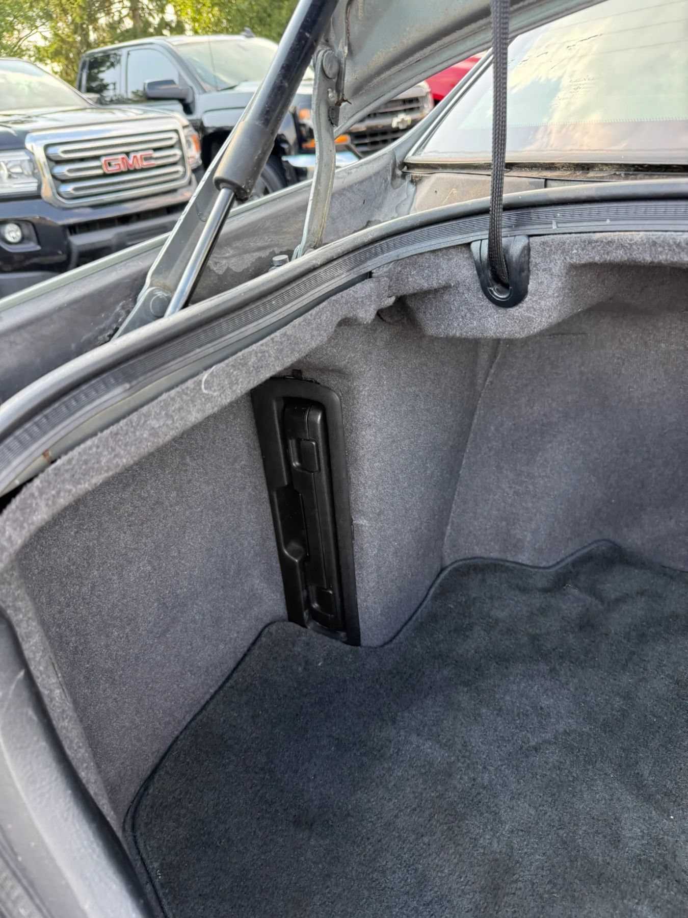 Used 2001 Lexus LS 430 RWD image 21