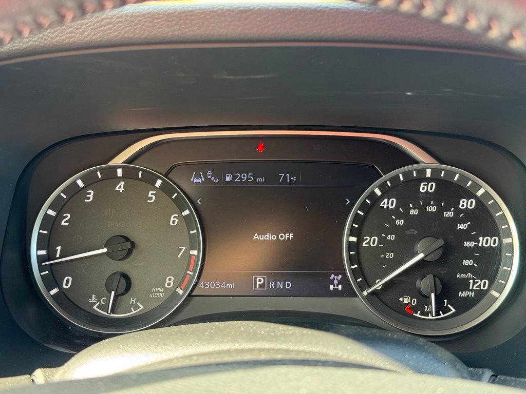 Used 2022 Nissan Frontier SV AWD/4WD image 9