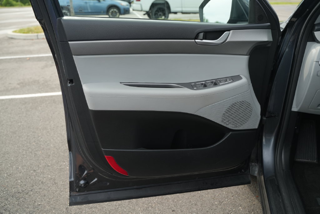 Used 2025 Hyundai Palisade SEL FWD image 14