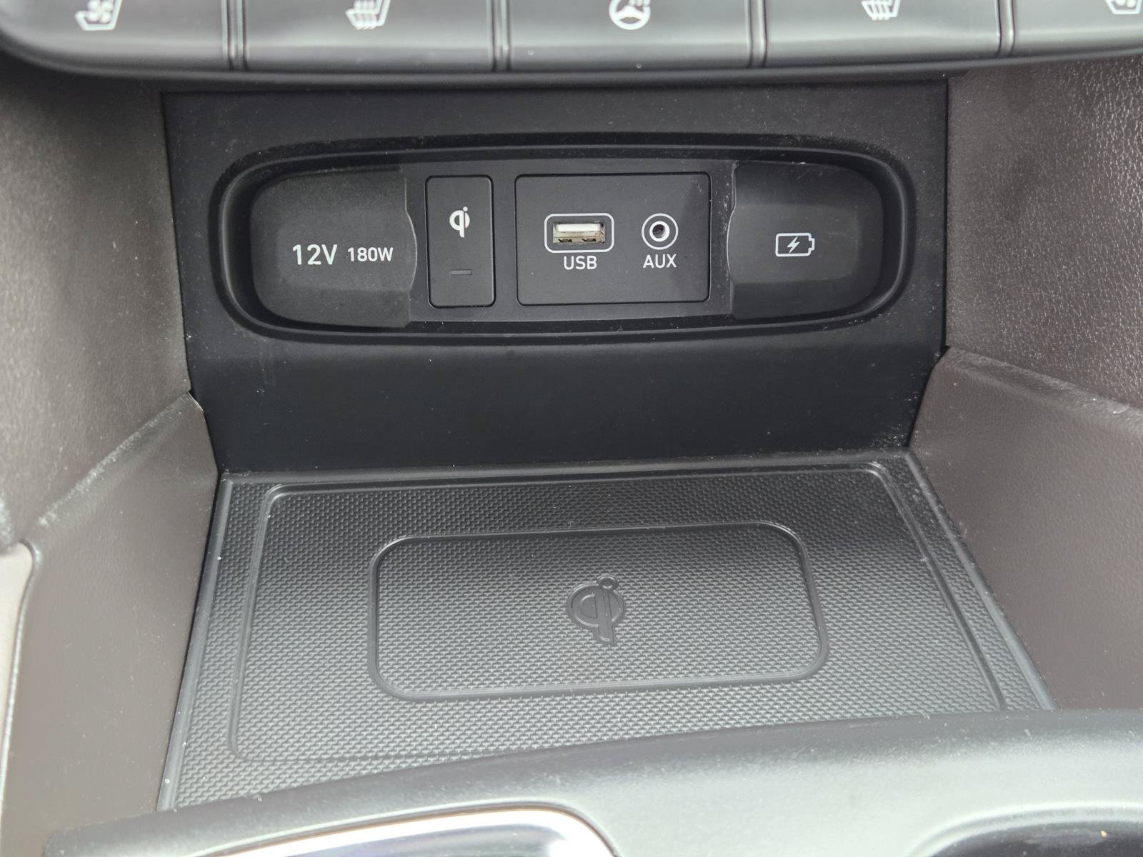 Used 2020 Hyundai Santa Fe Limited FWD image 12