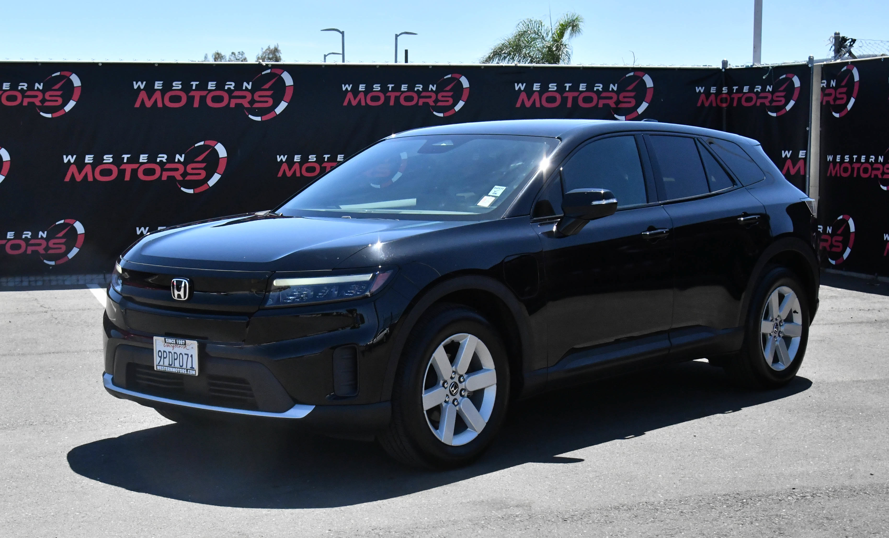 Used 2024 Honda Prologue EX image 3