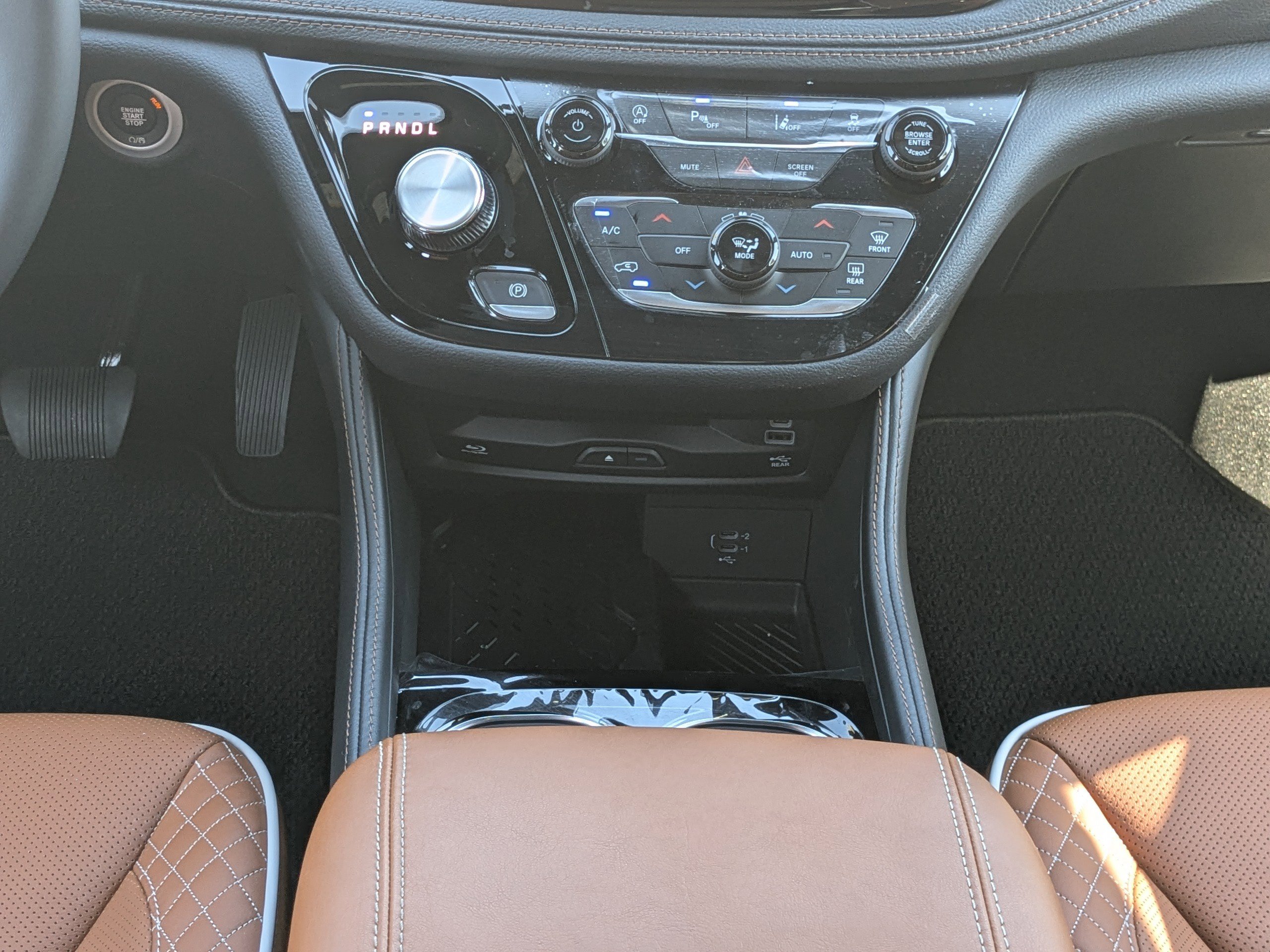 New 2026 Chrysler Pacifica Pinnacle FWD image 18