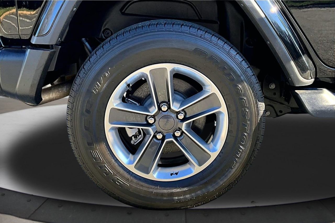 Certified 2023 Jeep Wrangler Sahara w/ Cold Weather Group image 36