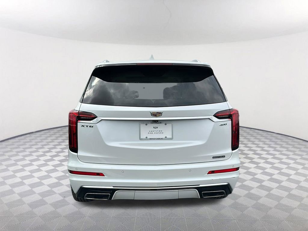 Certified 2022 Cadillac XT6 Premium Luxury image 4