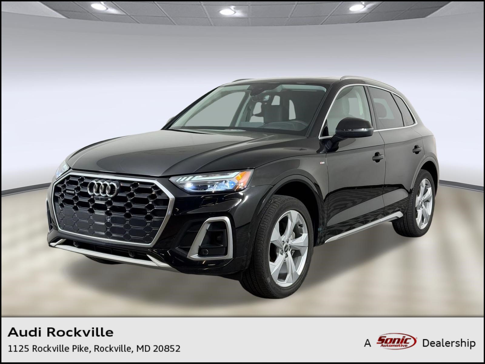 Used 2023 Audi Q5 2.0T Prestige w/ Prestige Package