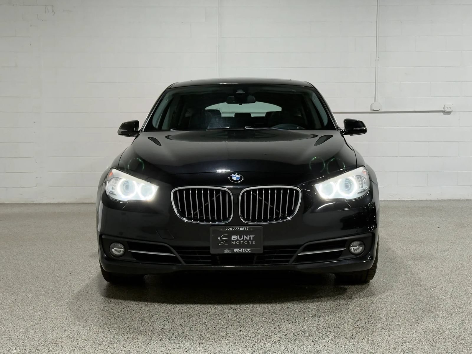 Used 2016 BMW 535i Gran Turismo xDrive AWD/4WD image 3