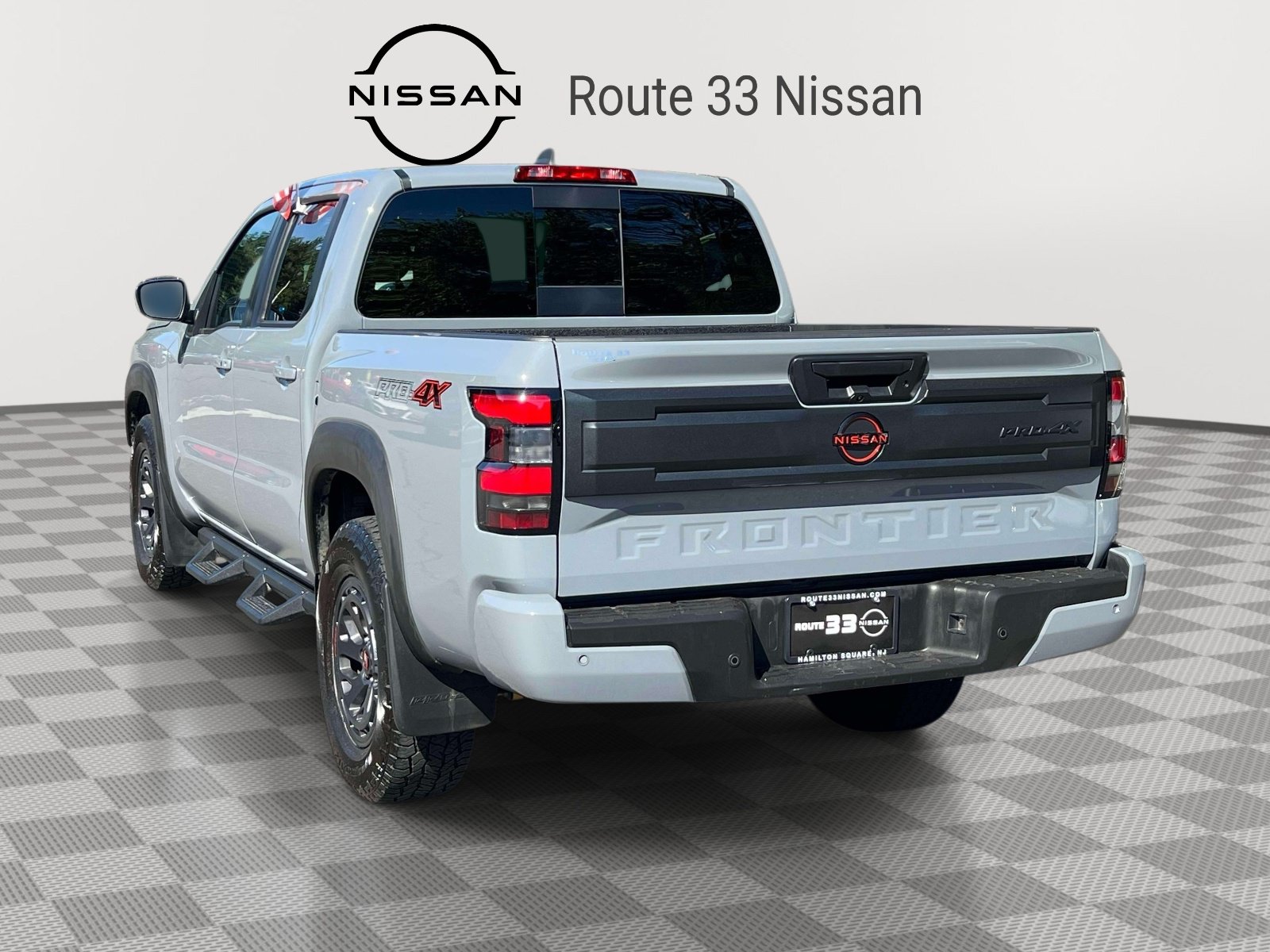 Used 2025 Nissan Frontier PRO-4X w/ Pro Convenience Package AWD/4WD image 3