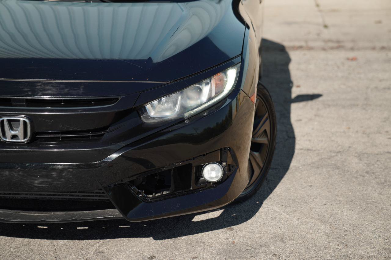 Used 2018 Honda Civic EX image 2