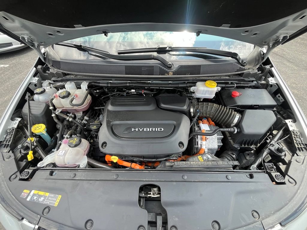 Used 2023 Chrysler Pacifica Touring-L FWD image 28