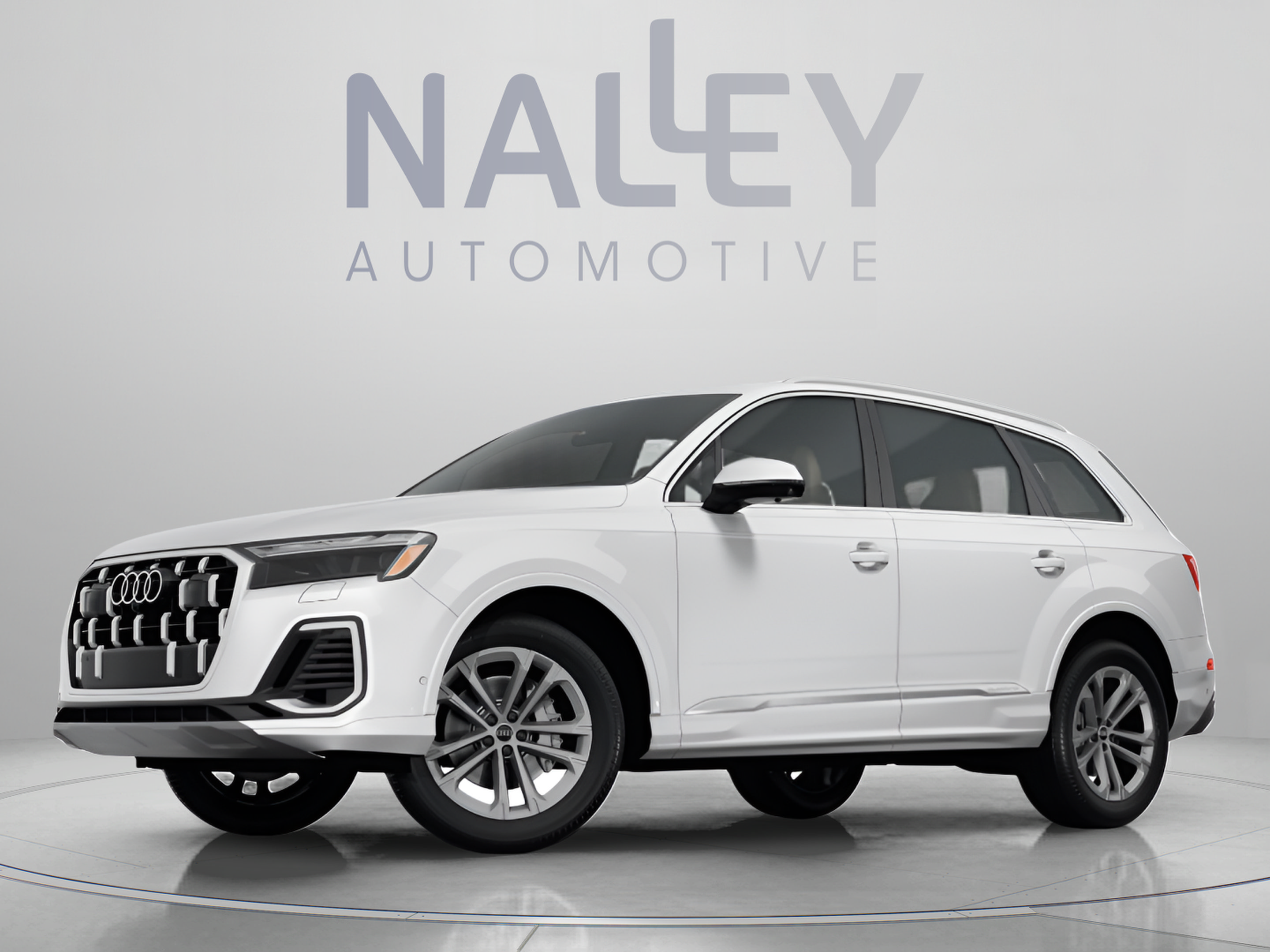 Used 2025 Audi Q7 2.0T Premium Plus w/ Premium Plus Package AWD/4WD image 2