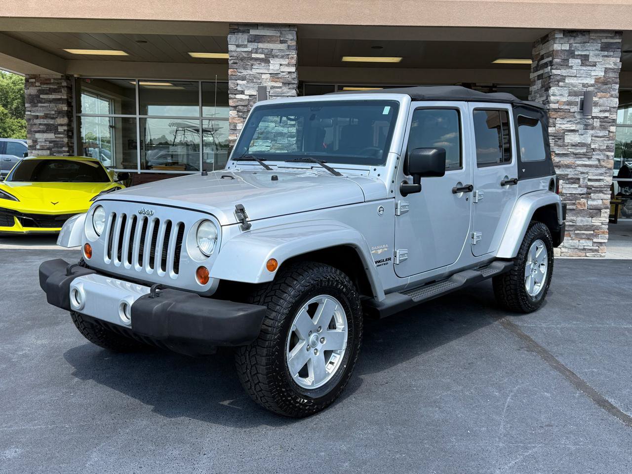 Used 2012 Jeep Wrangler Unlimited Sahara w/ Connectivity Group
