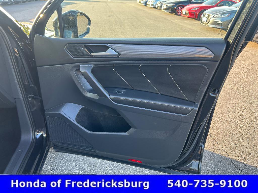 Used 2022 Volkswagen Tiguan SE FWD image 15