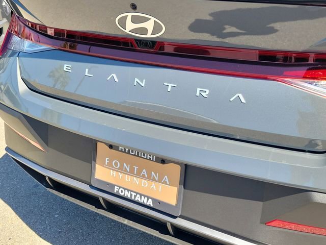 New 2026 Hyundai Elantra Sport FWD image 23
