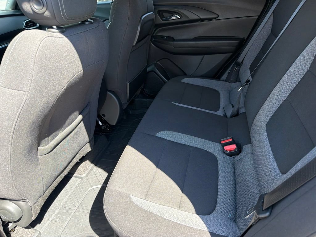 Used 2022 Chevrolet TrailBlazer LS FWD image 14