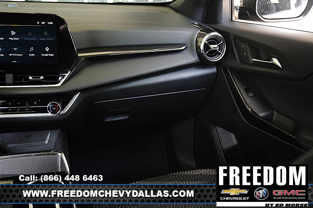 Used 2026 Chevrolet Equinox LT FWD image 32