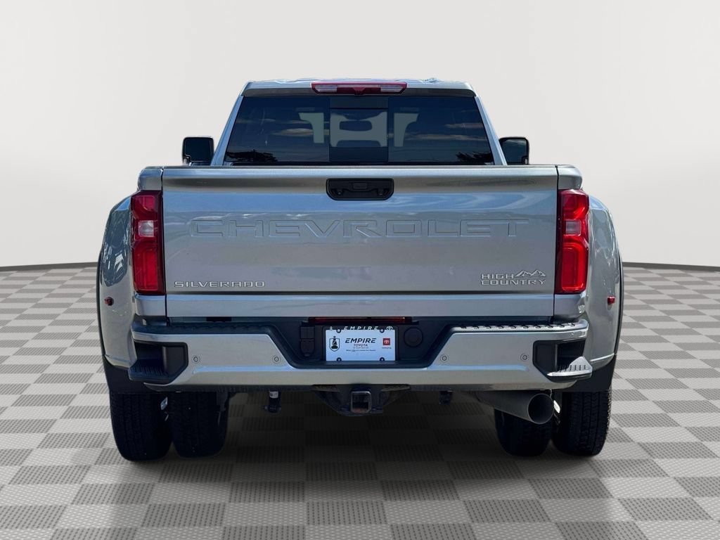 Used 2025 Chevrolet Silverado 3500 High Country AWD/4WD image 6