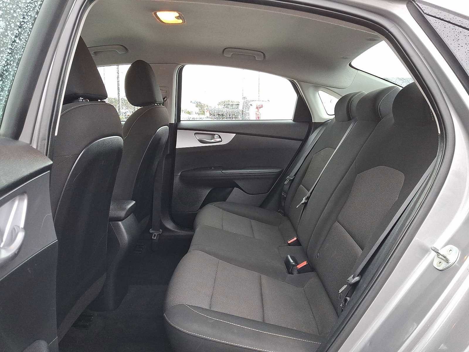 Used 2022 Kia Forte LXS image 27