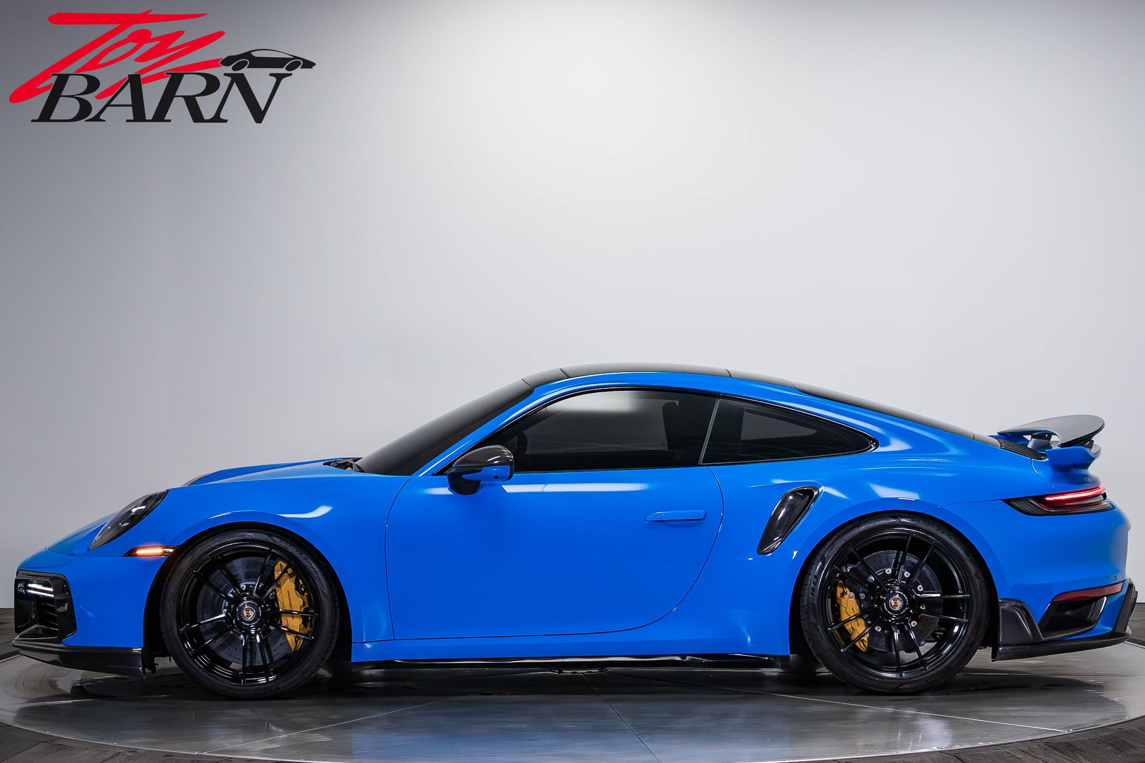 Used 2022 Porsche 911 Turbo S AWD/4WD image 2