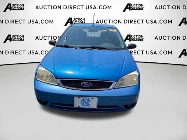 Used 2007 Ford Focus S FWD image 2