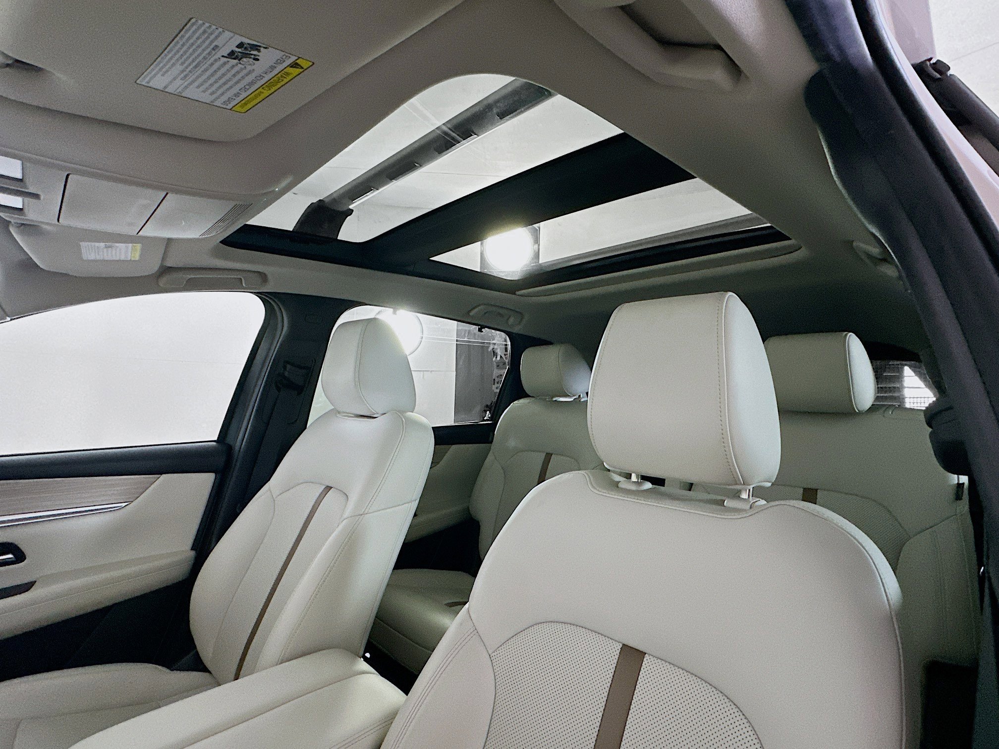 Used 2024 MAZDA CX-90 Plug-In Hybrid w/ Premium Plus image 27