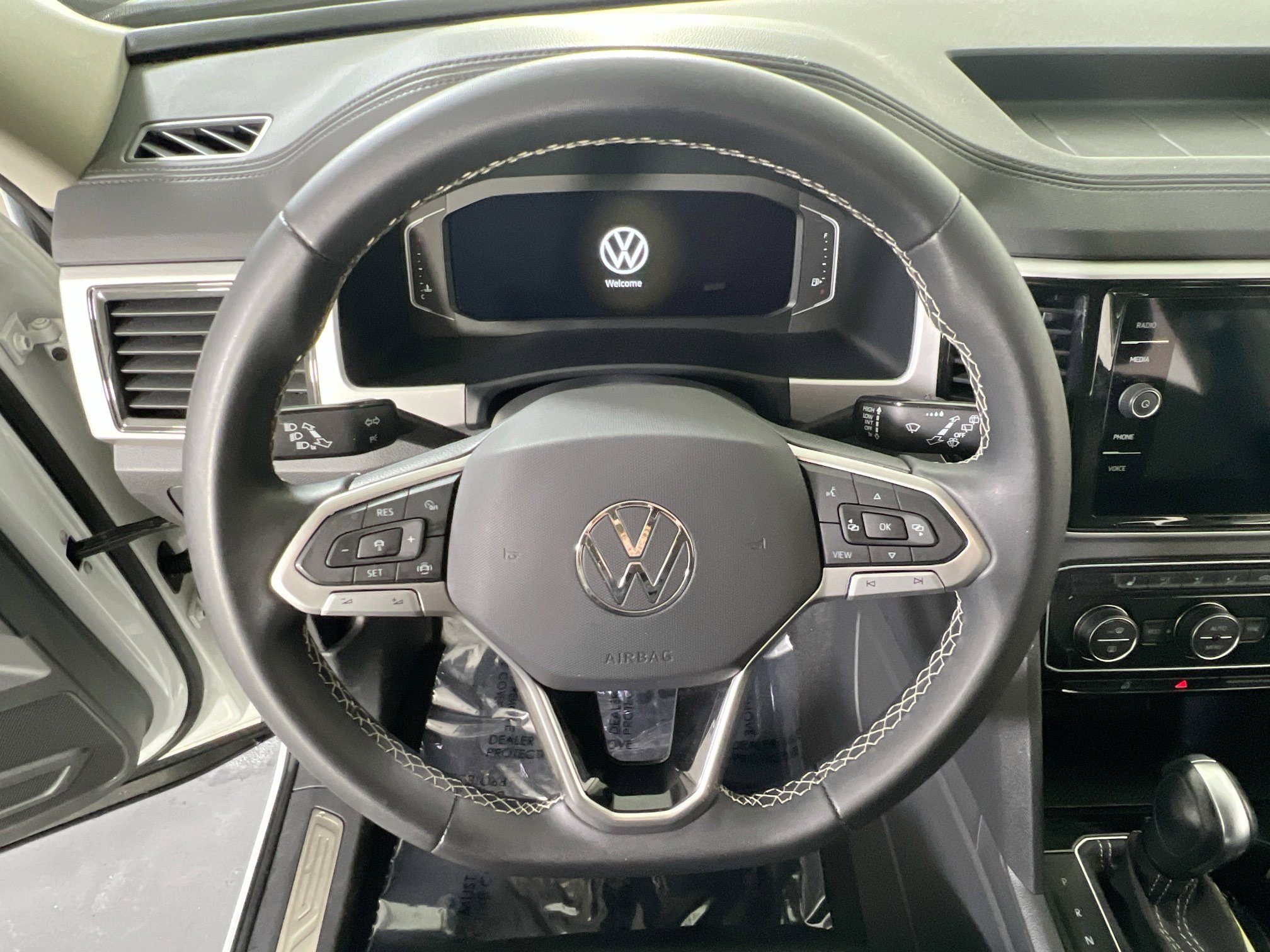 Used 2023 Volkswagen Atlas SE image 11