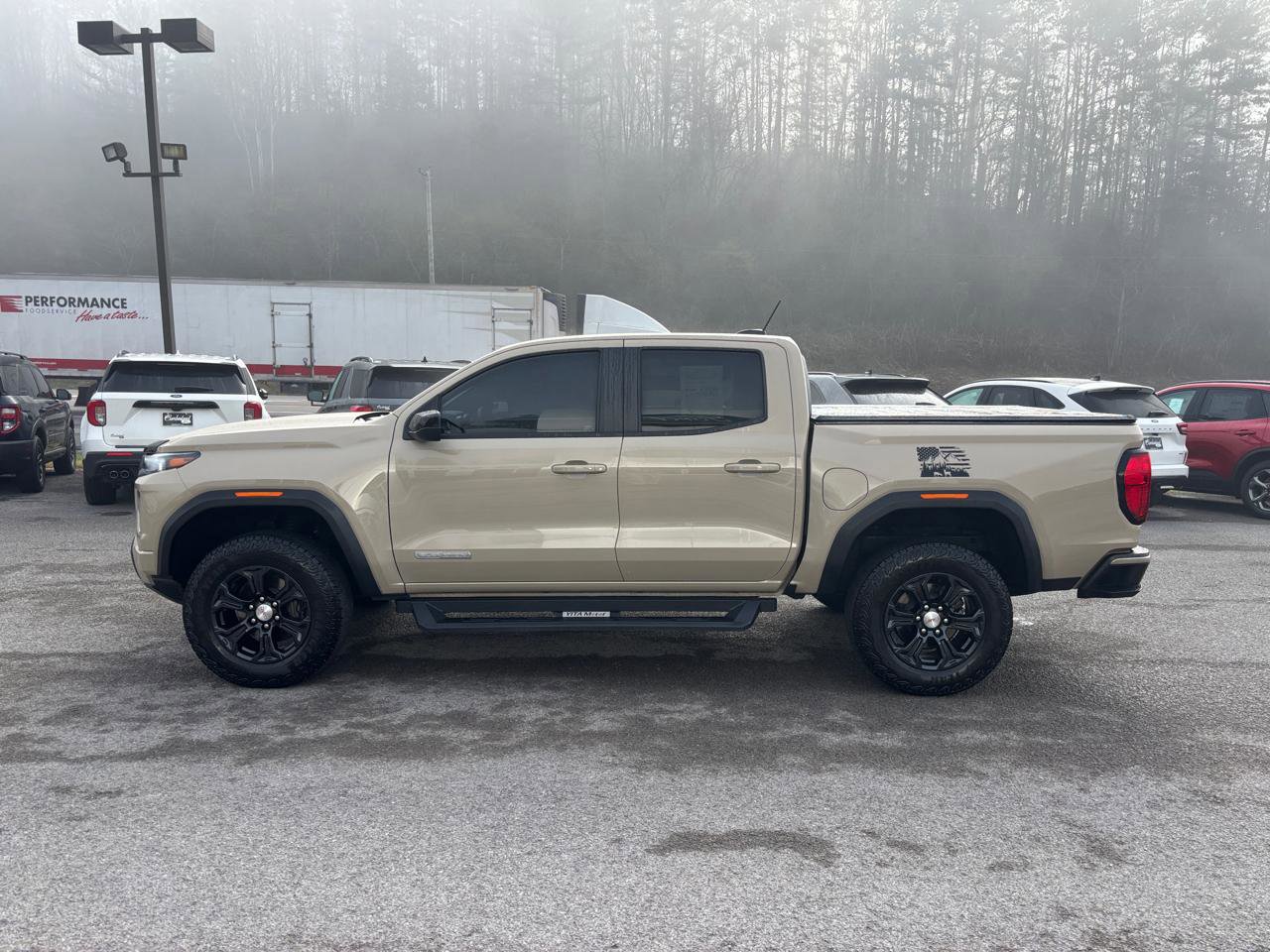 Used 2024 GMC Canyon Elevation w/ Convenience Package image 2