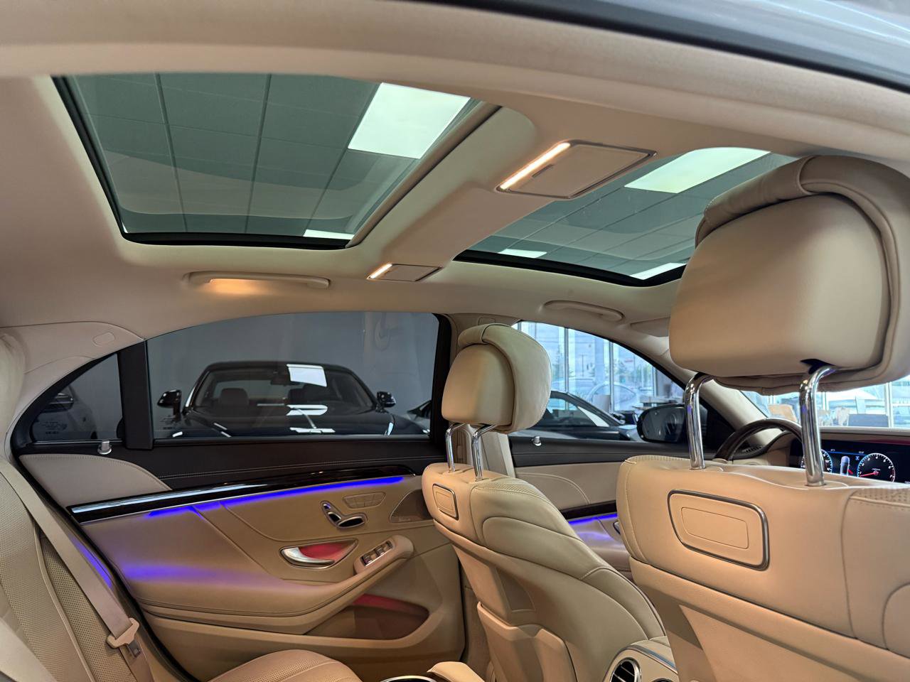Used 2019 Mercedes-Benz S 560 Sedan image 18