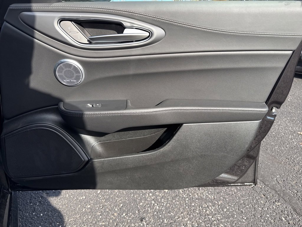 New 2025 Alfa Romeo Giulia AWD image 25