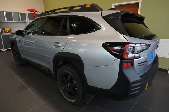 Used 2024 Subaru Outback Wilderness image 11