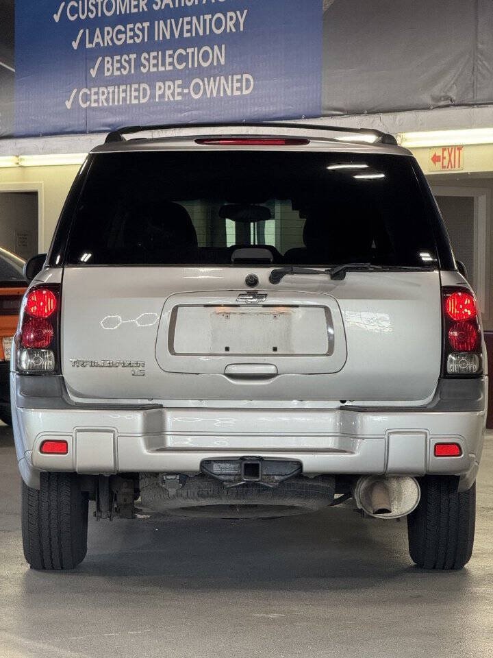 Used 2005 Chevrolet TrailBlazer LS AWD/4WD image 14