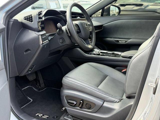 Used 2025 Lexus RZ 300e w/ Accessory Package (Z1) FWD image 13