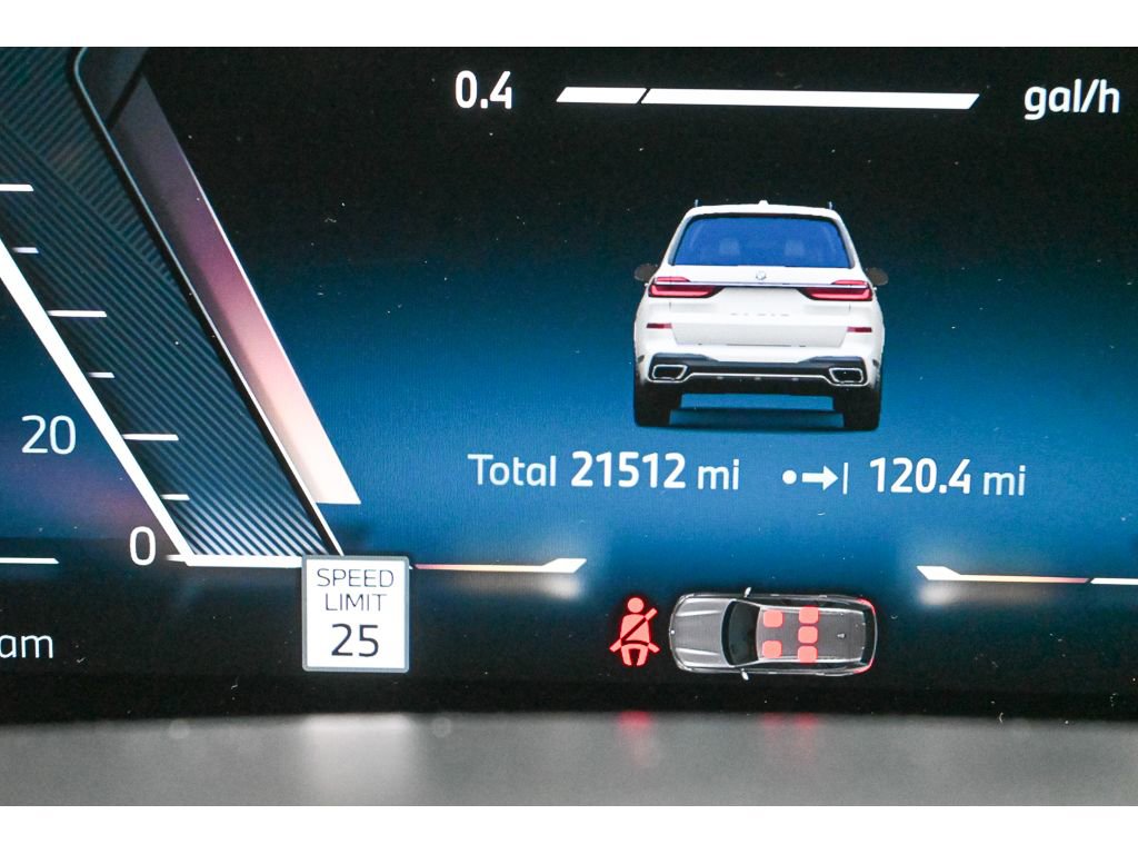 Used 2025 BMW X7 xDrive40i w/ Executive Package image 47