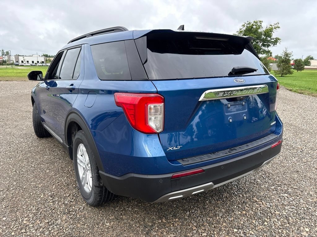 Used 2023 Ford Explorer XLT w/ Equipment Group 202A AWD/4WD image 8