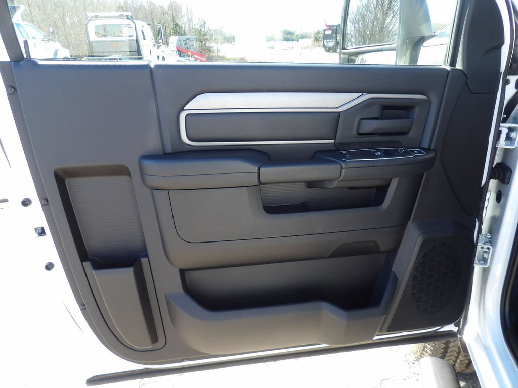 Used 2024 RAM 2500 Tradesman w/ Protection Group AWD/4WD image 14