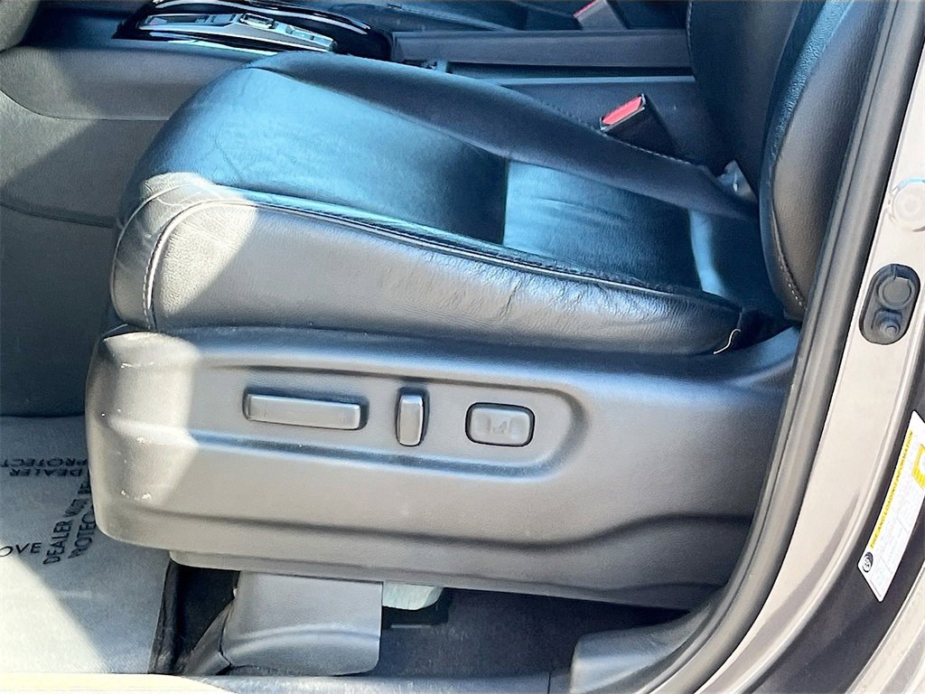 Used 2020 Honda Pilot Touring image 19