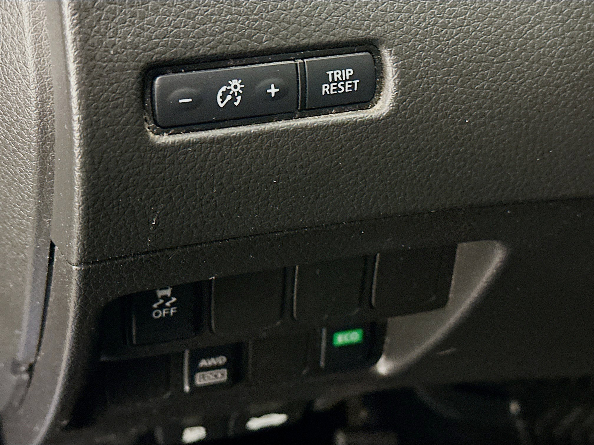 Used 2019 Nissan Rogue Sport S image 17