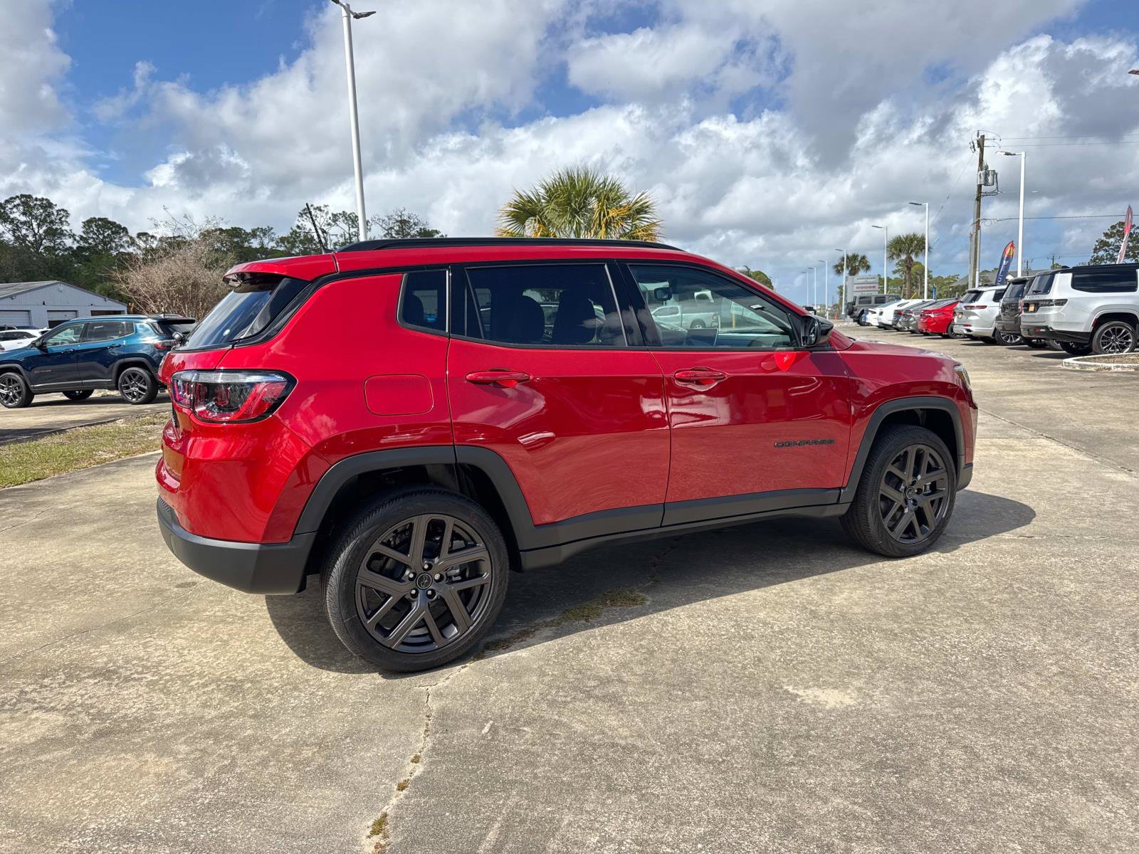 New 2026 Jeep Compass Latitude AWD/4WD image 3