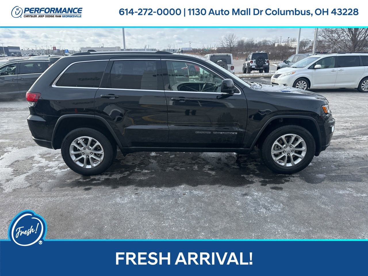 Used 2021 Jeep Grand Cherokee Laredo image 3